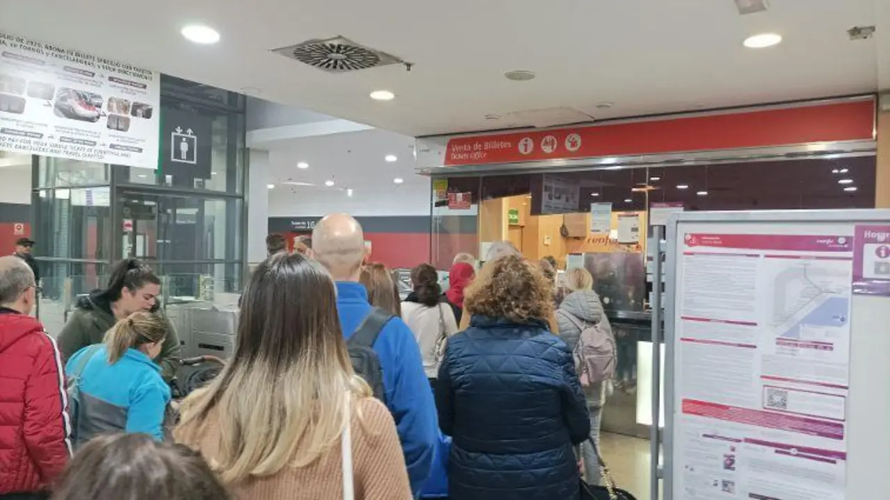 Coas en la Estaci&oacute;n Mar&iacute;a Zambrano. - VM