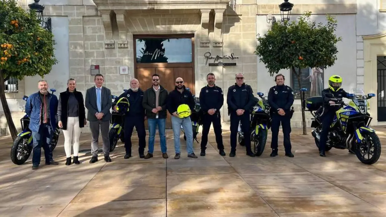 La Polic&iacute;a Local de El Puerto comenz&oacute; 2025 con un nuevas motocicletas. - viva
