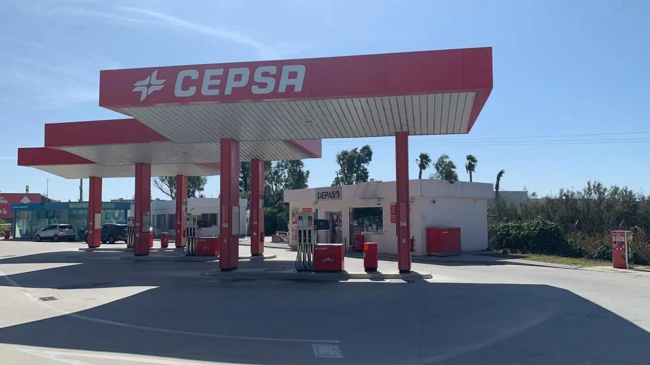Esta es la gasolinera que cerrar&iacute;a sus puertas.  - Informaci&oacute;n