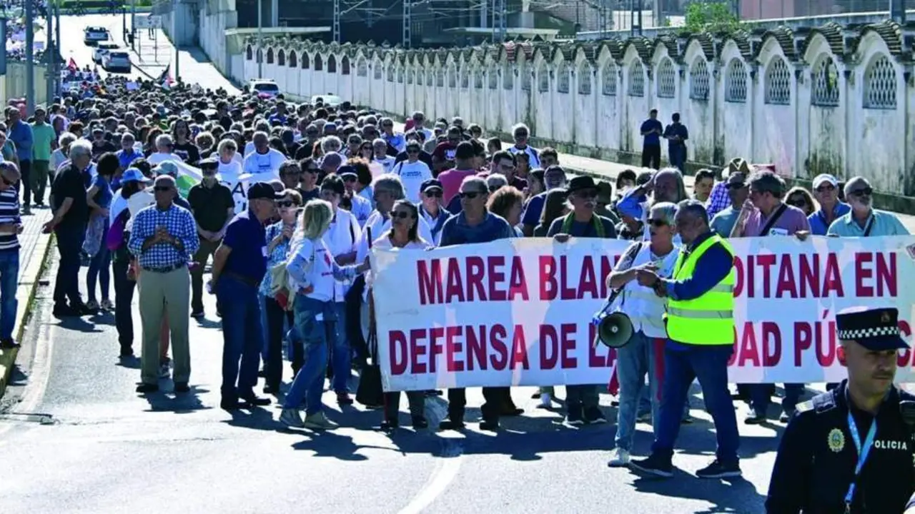 Manifestaci&oacute;n convocada por Marea Blanca Gaditana. - Eulogio Garc&iacute;a