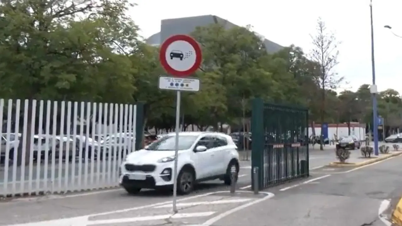 Se&ntilde;ales instaladas por el Ayuntamiento de Sevilla - EUROPA PRESS TV