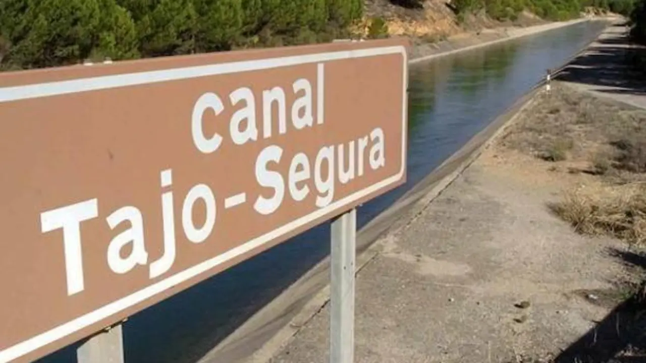 Canal del trasvase Tajo-Segura. - Europa Press