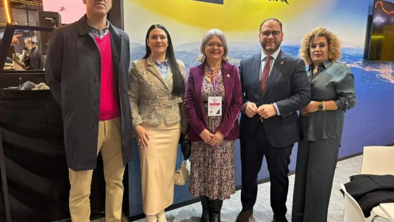 Representantes de Castellar de la Frontera en Fitur. - AI