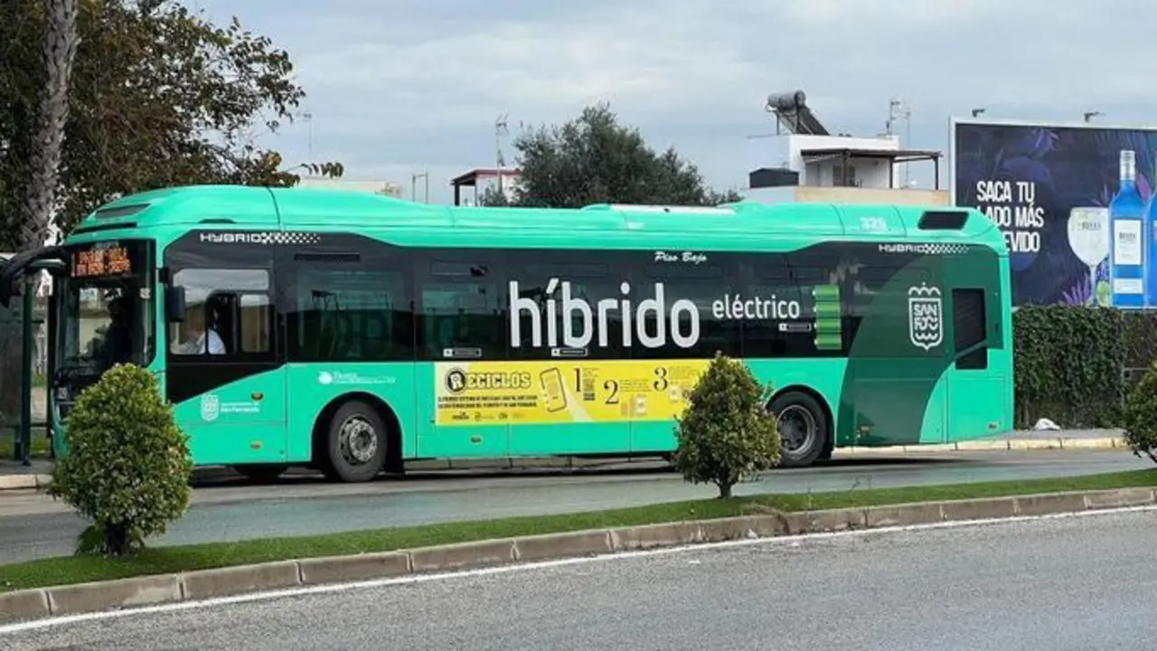 Autobuses urbanos de San Fernando.  - A.I.