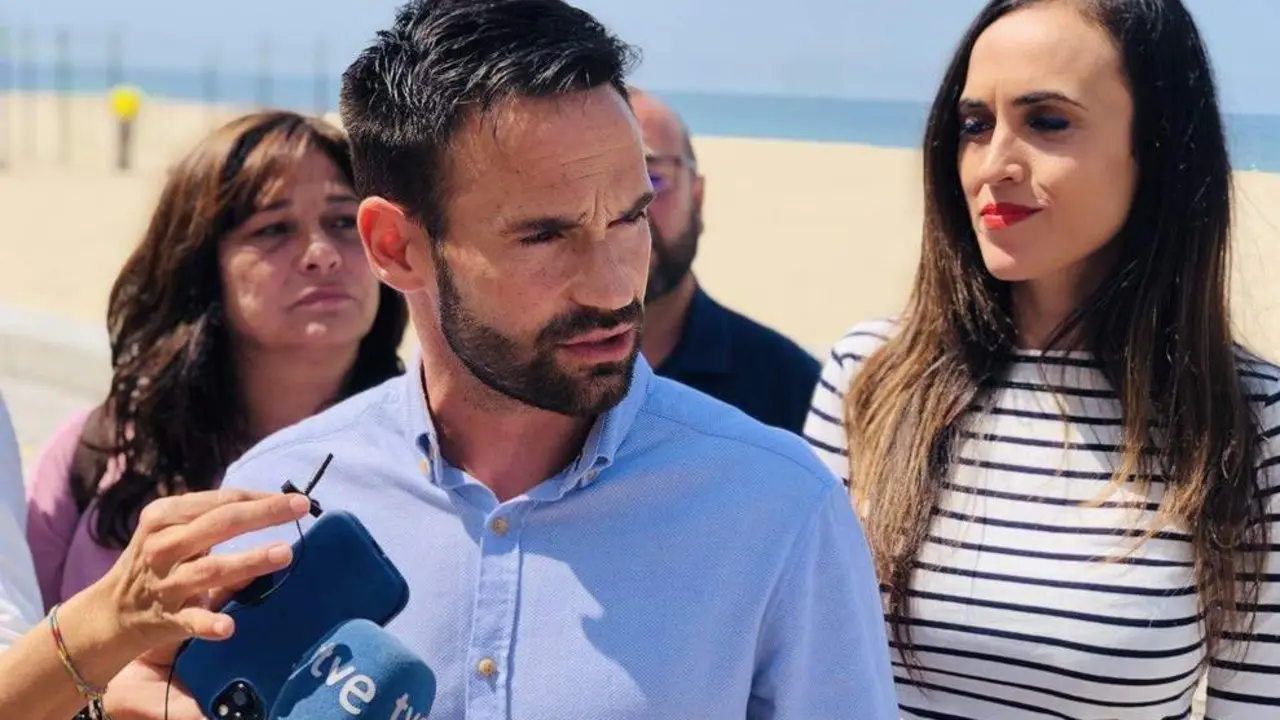 Lola Cazalilla, junto a David de la Cruz. - VIVA