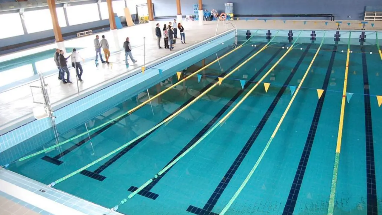 Piscina de Los Barrios - AI