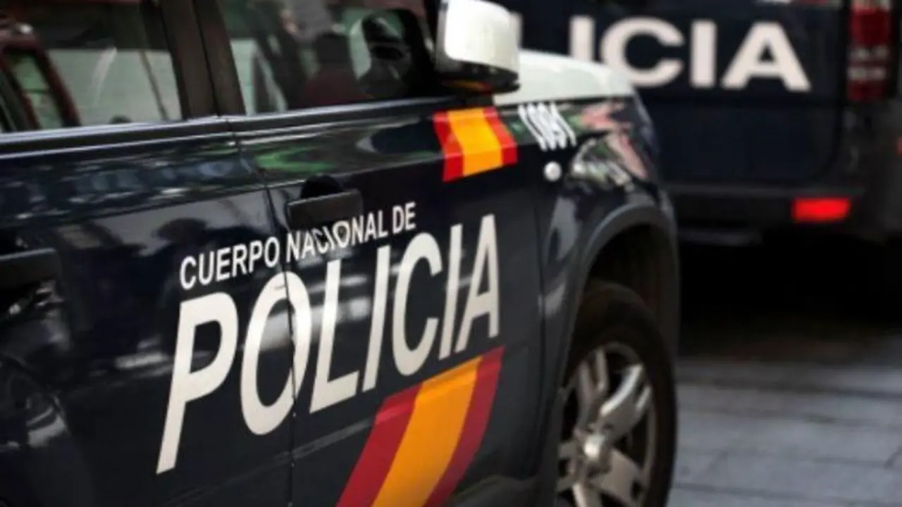 Un veh&iacute;culo de la Polic&iacute;a Nacional en una imagen de archivo - A. I.