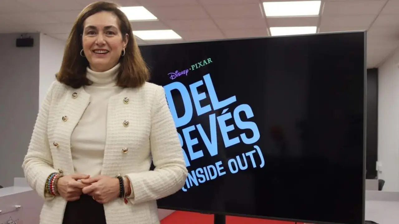 La delegada de Educaci&oacute;n ha presentado la Semana Blanca.  - RS