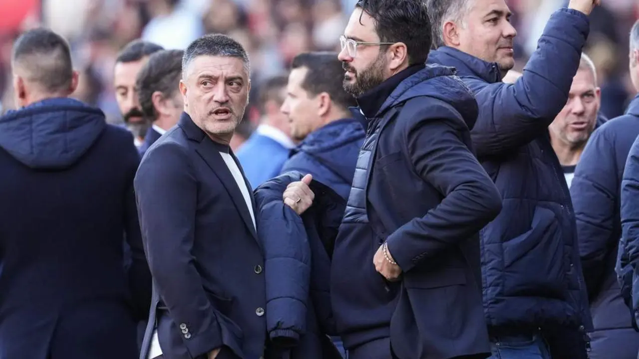 V&iacute;ctor Orta y Garc&iacute;a Pimienta durante la despedida de Navas - EP