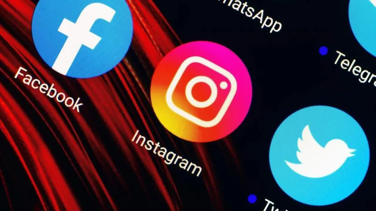 Redes sociales. - EP