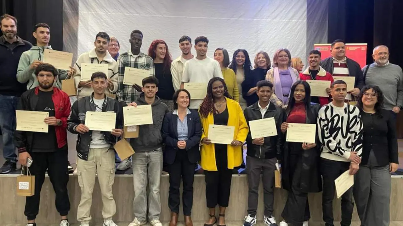 Los participantes en T&aacute;ndEM en Jerez, con sus diplomas - Jim&eacute;nez