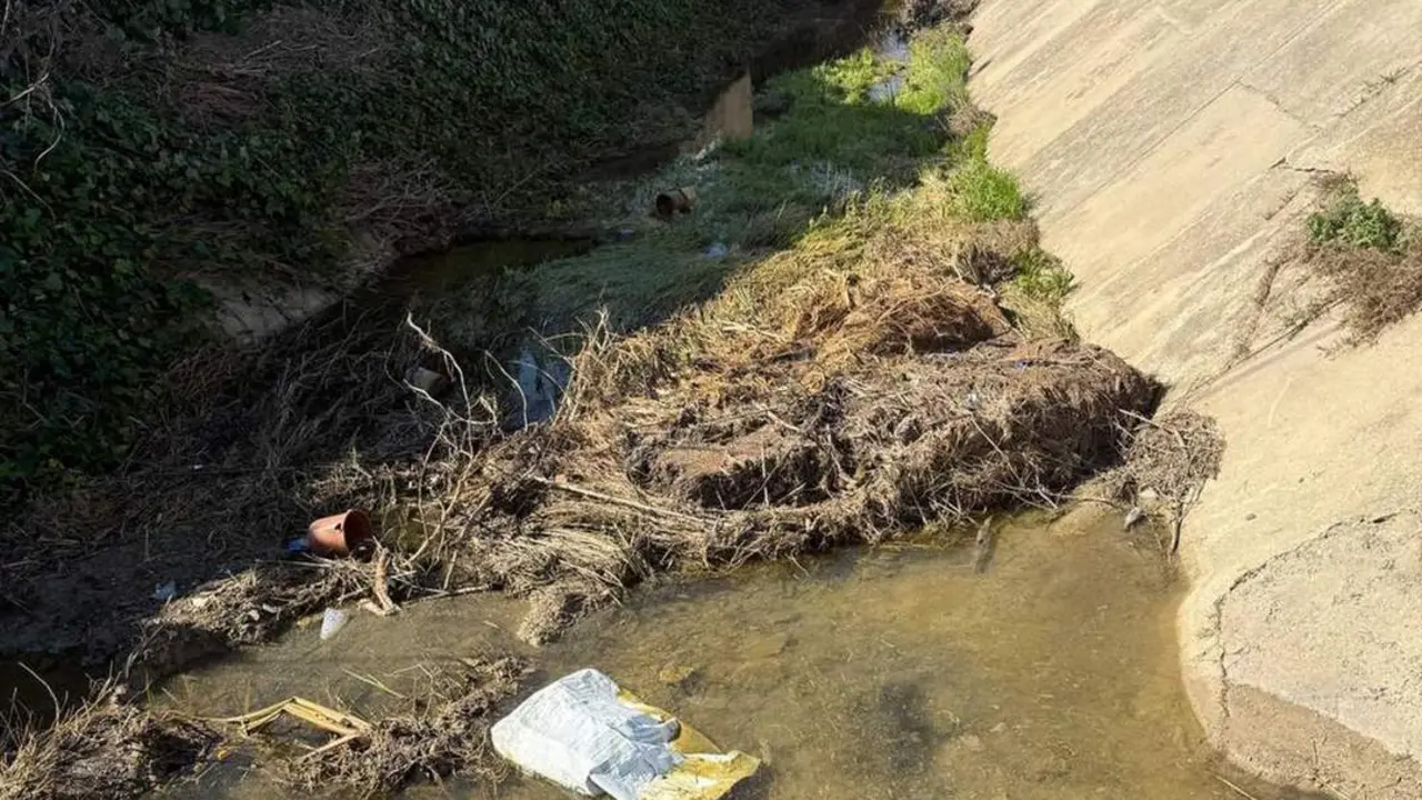 Canal de desag&uuml;e de La Ribera. - VH