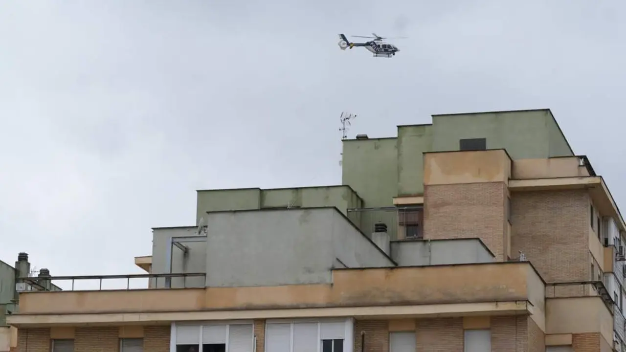Efectivos policiales en el Pol&iacute;gono Sur este mi&eacute;rcoles. - Mar&iacute;a Jos&eacute; L&oacute;pez/EP