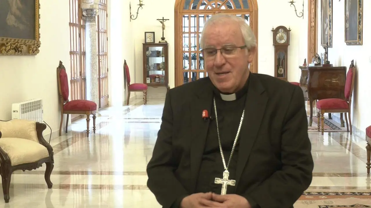 Saiz Meneses: "No todos los elementos de la Semana Santa tienen la misma importancia"
