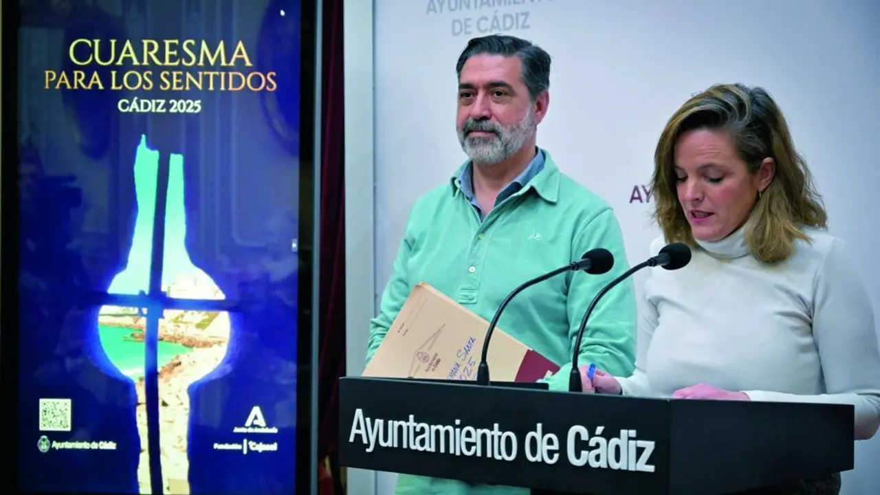 Jos&eacute; Manuel Verdulla y Maite Gonz&aacute;lez, en rueda de prensa. - VIVA