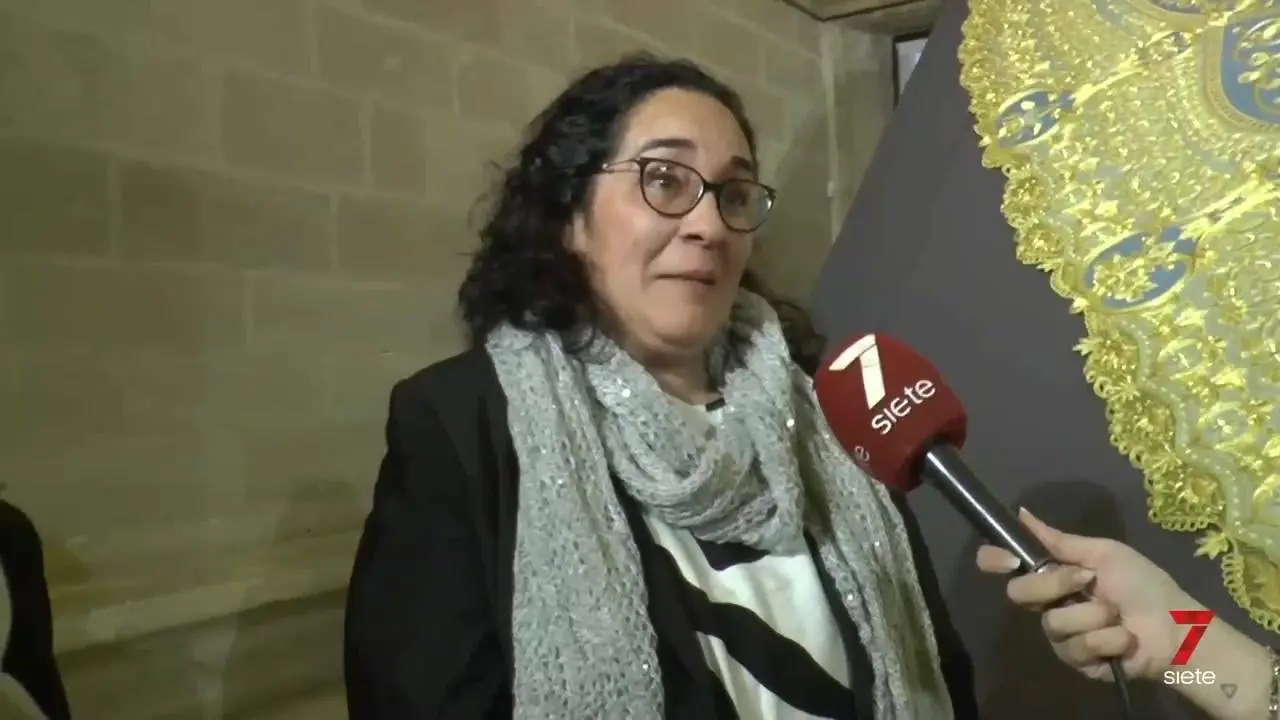 Reyes Bernardino: "Para nosotros es un sue&ntilde;o ver el manto terminado"
