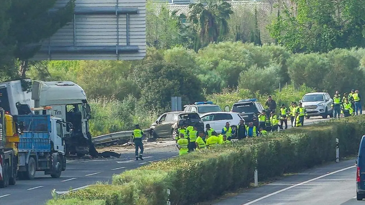 Im&aacute;genes del accidente producido - E.P.