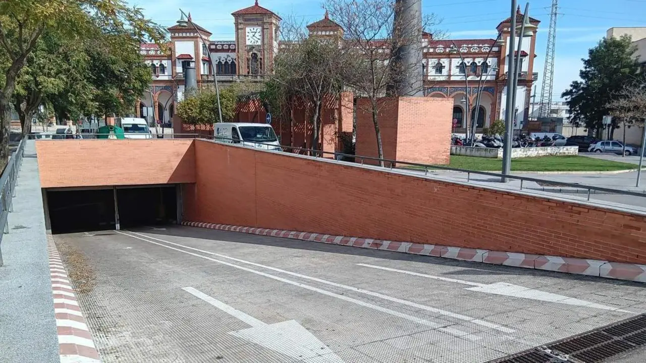 Aparcamiento subterr&aacute;neo de la plaza de la Estaci&oacute;n de Jerez.  - F.C.A.