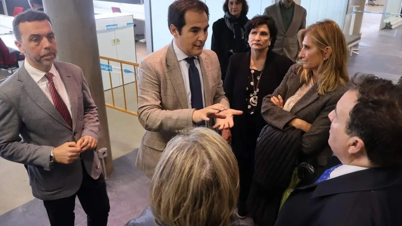Nieto explica las previsiones de obras. - EP.