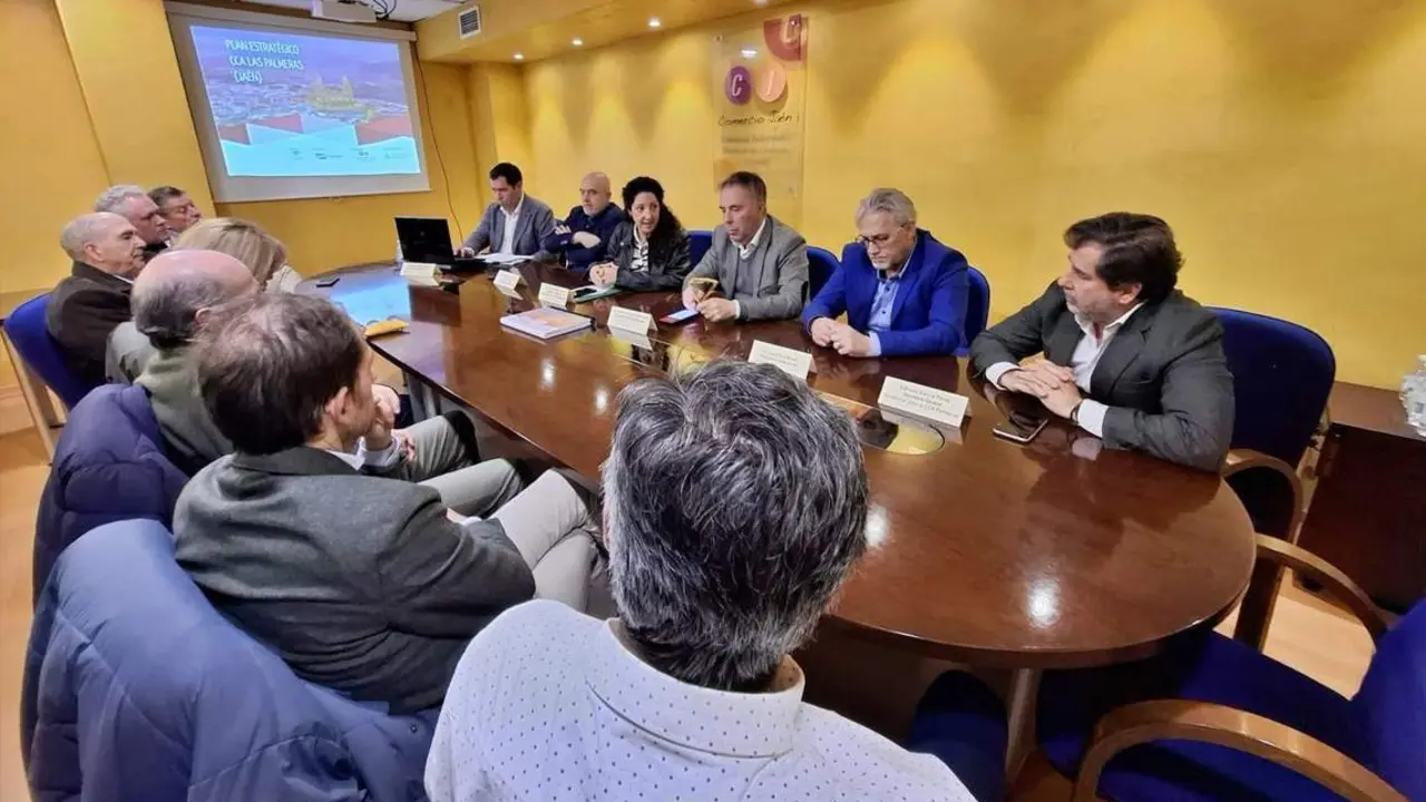 Reuni&oacute;n para el Plan Estrat&eacute;gico del centro comercial Las Palmeras. - Viva Ja&eacute;n