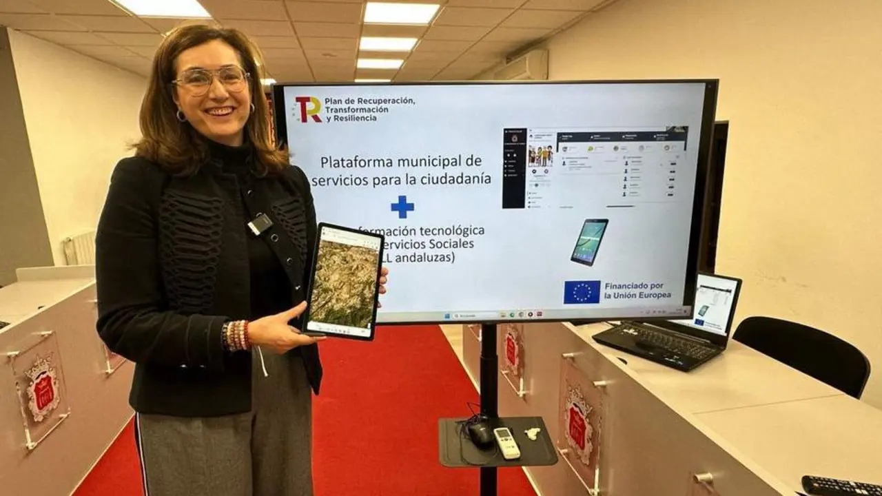 La delegada de Acci&oacute;n Social, Cristina Dur&aacute;n.  - RS