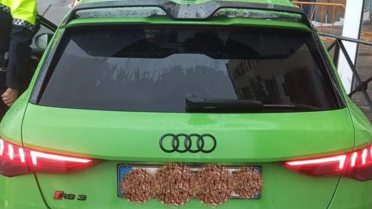 Imagen del coche intervenido - A.I.