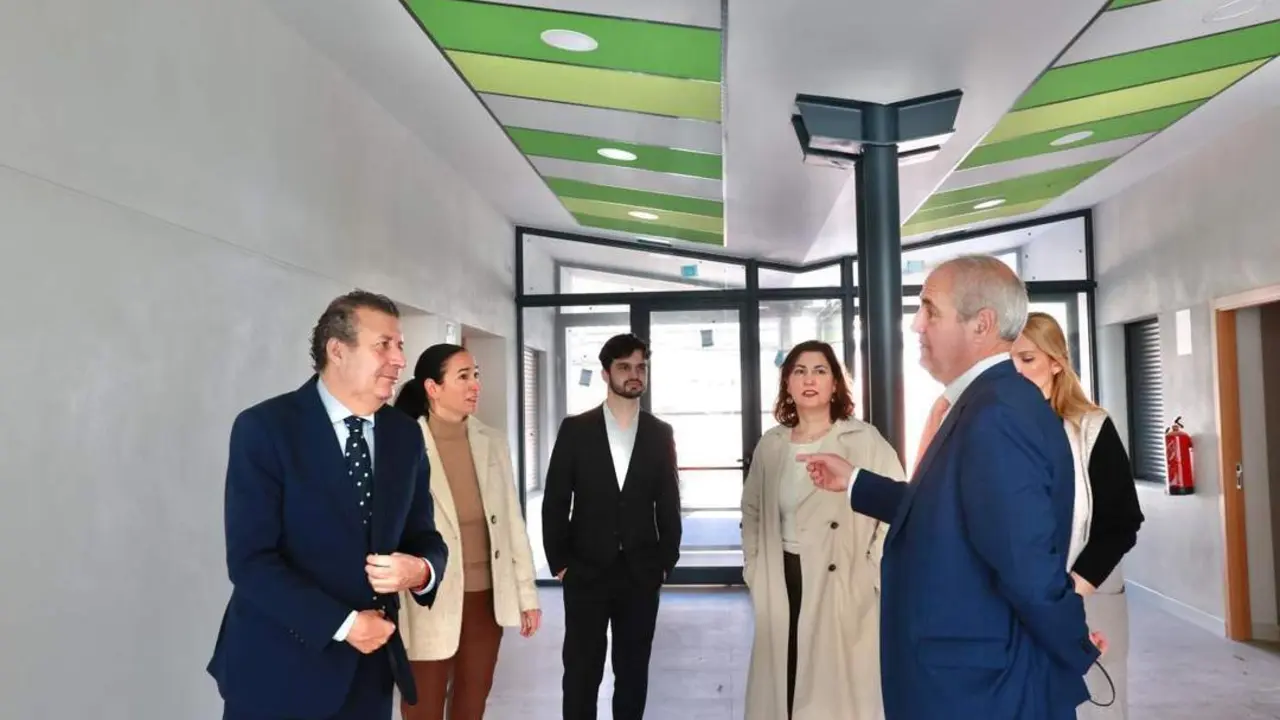 VISITA DE JAVIER FERN&Aacute;NDEZ. - EUROPA PRESS