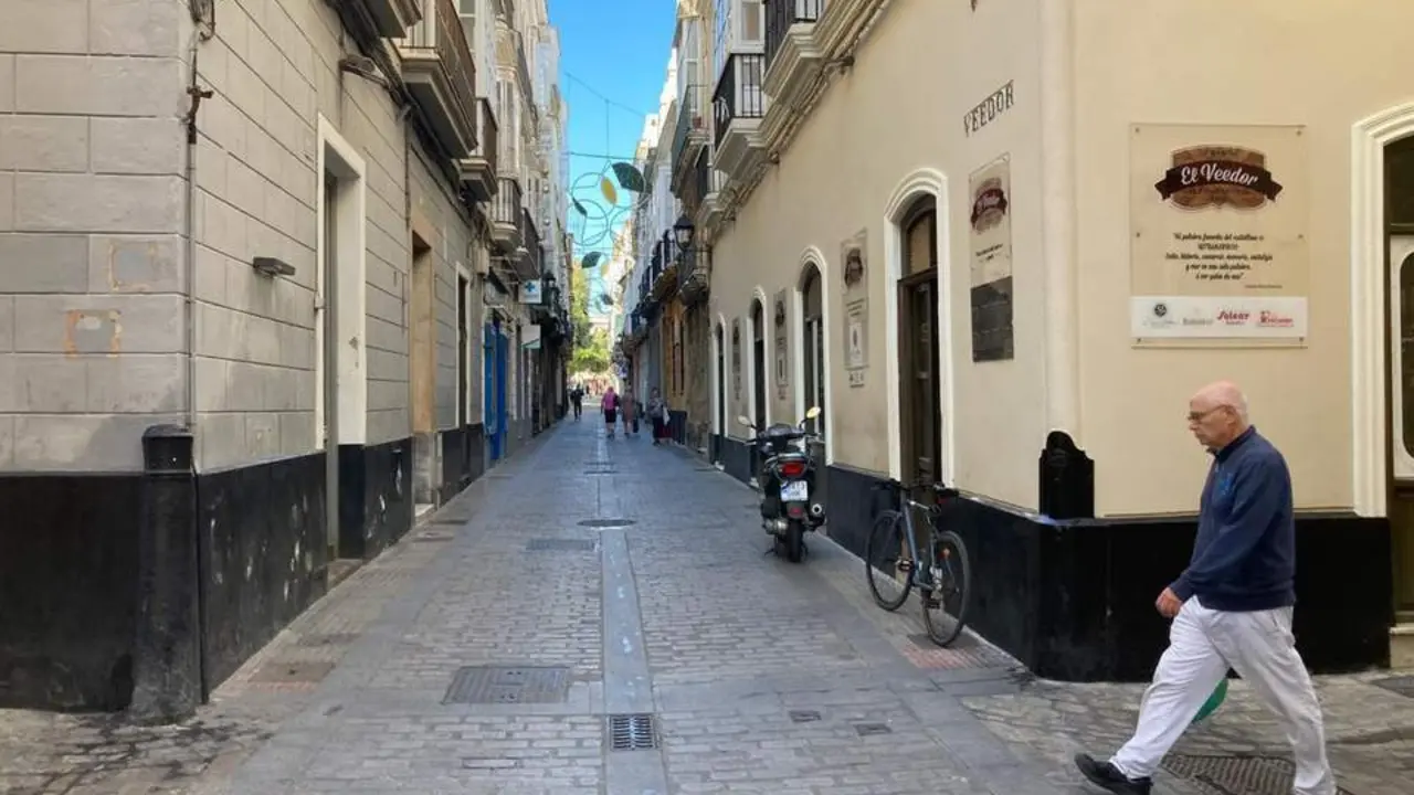 Calle Veedor. - VIVA