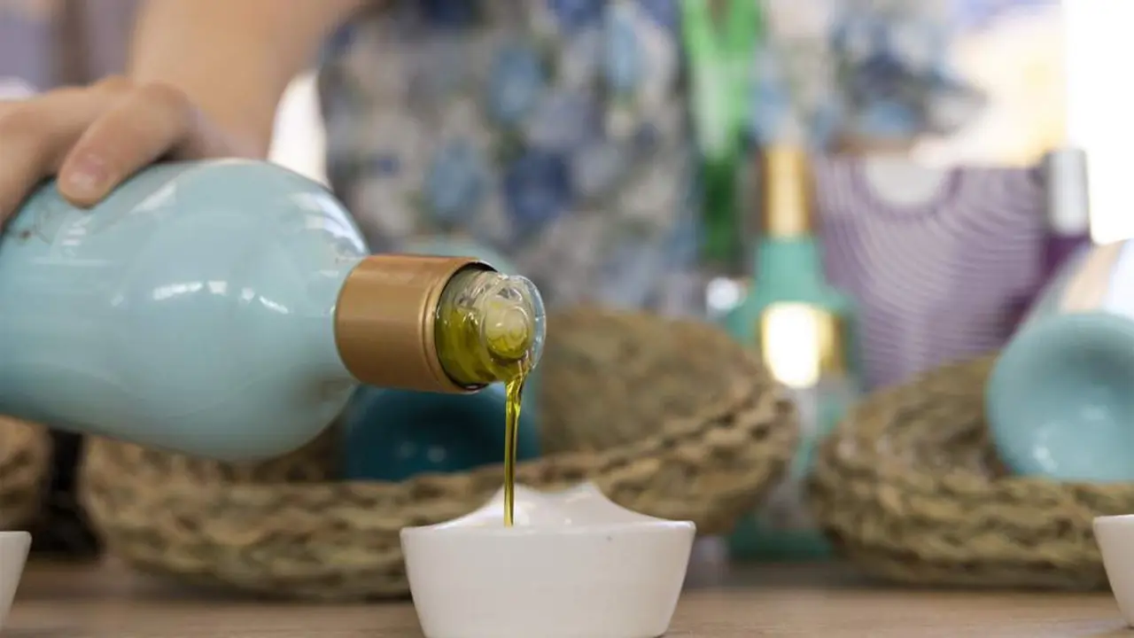 Aceite de oliva virgen extra. - Foto: Estefan&iacute;a di Giovani.