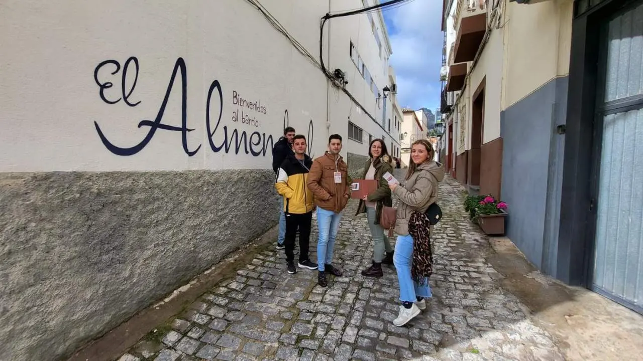 Protagonistas de 'escape room' en El Almendral.  - Viva Ja&eacute;n
