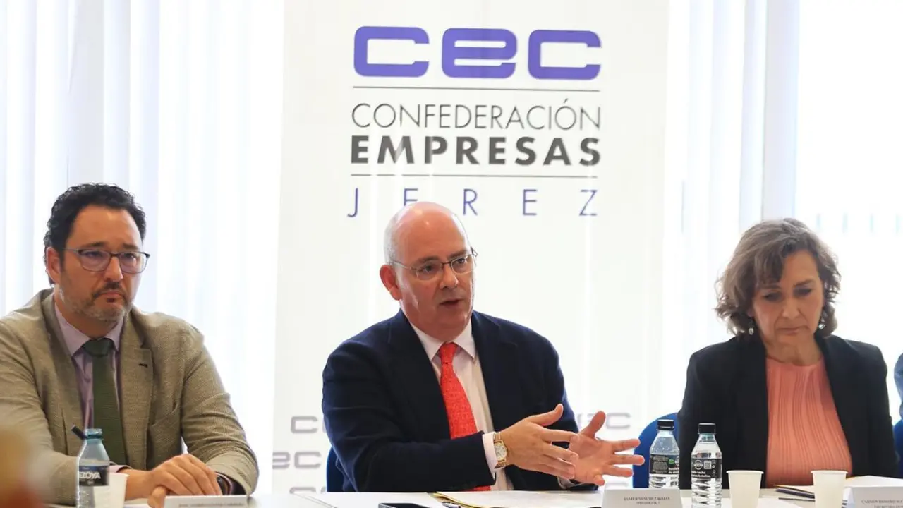 Javier S&aacute;nchez Rojas, junto a Andr&eacute;s Santos y Carmen Romero en Jerez. - CEC