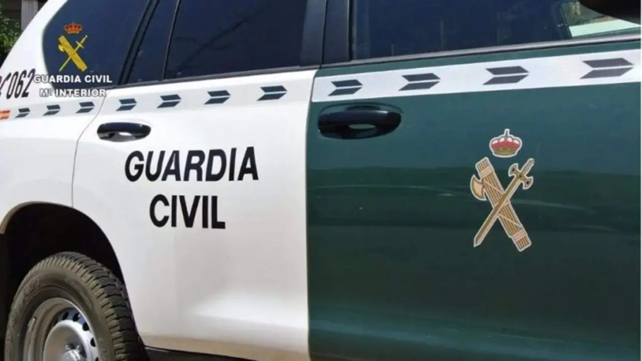 Veh&iacute;culo de la Guardia Civil  - Archivo 