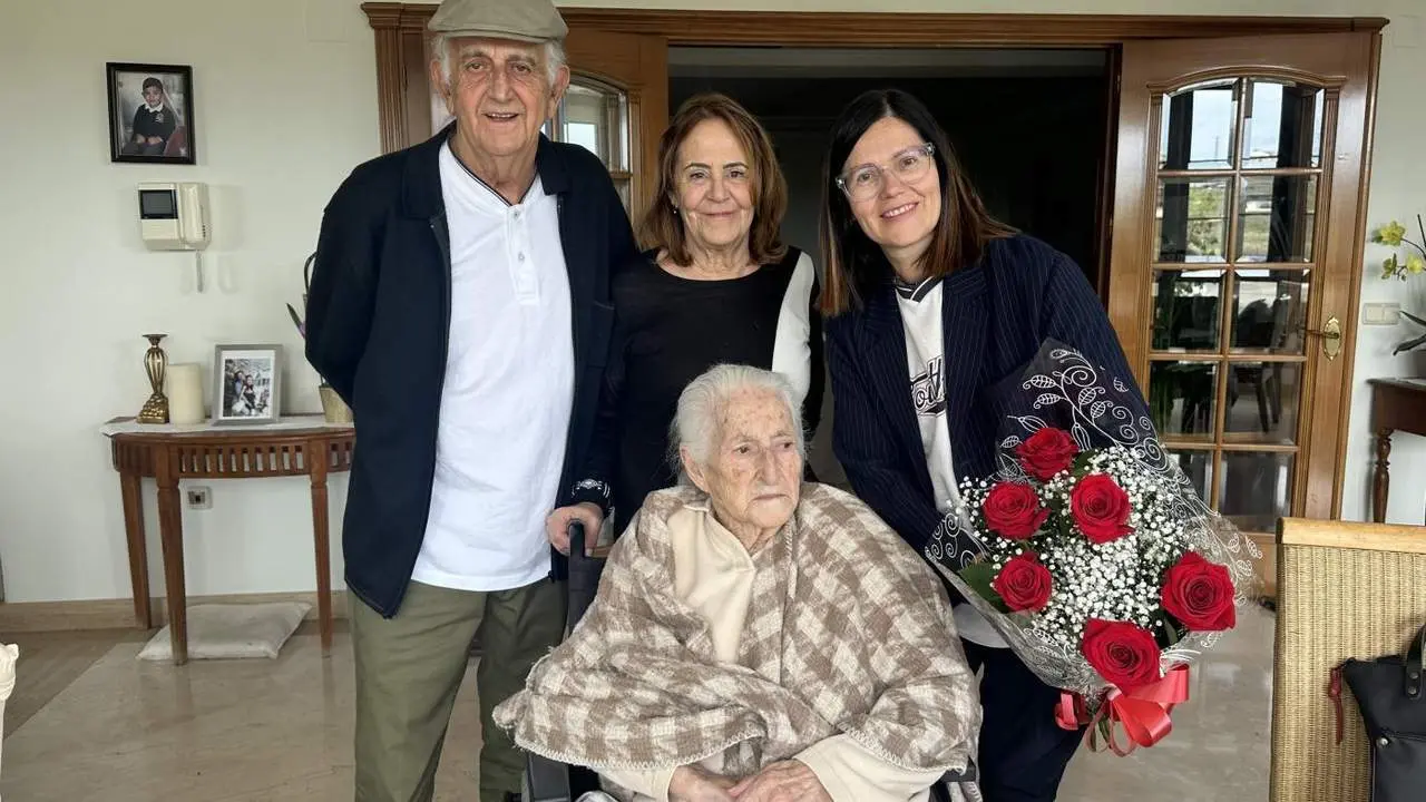 Reclaman un merecido homenaje. - PSOE Marbella