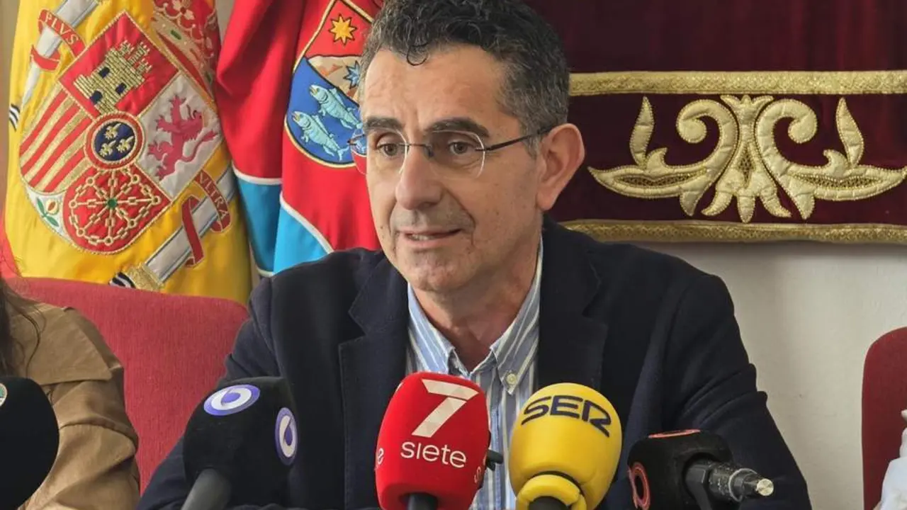 Miguel Molina, alcalde de Barbate   - 