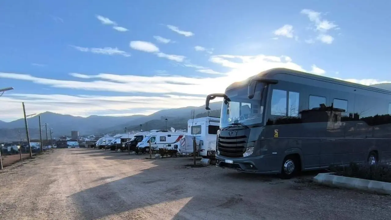 Zona para caravanas en G&eacute;nave - AYUNTAMIENTO DE G&Eacute;NAVE