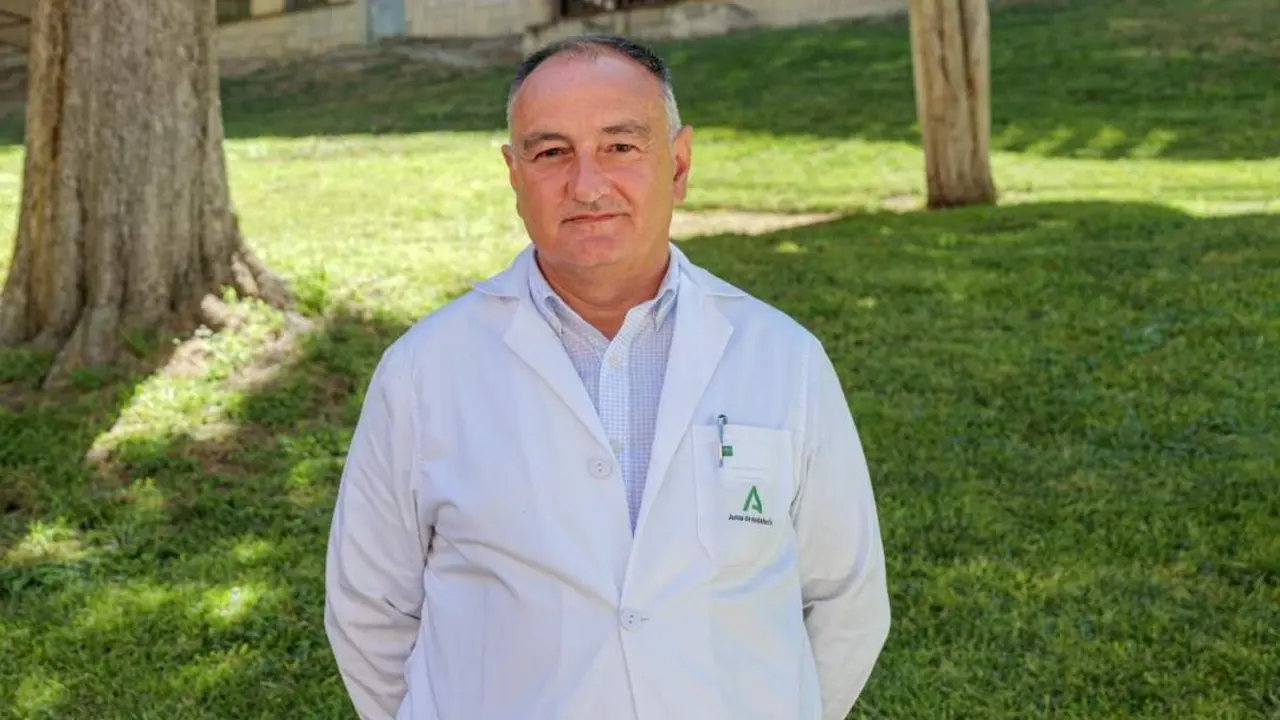 Manuel Alc&aacute;ntara, jefe de Alergolog&iacute;a del Hospital de Ja&eacute;n. - 