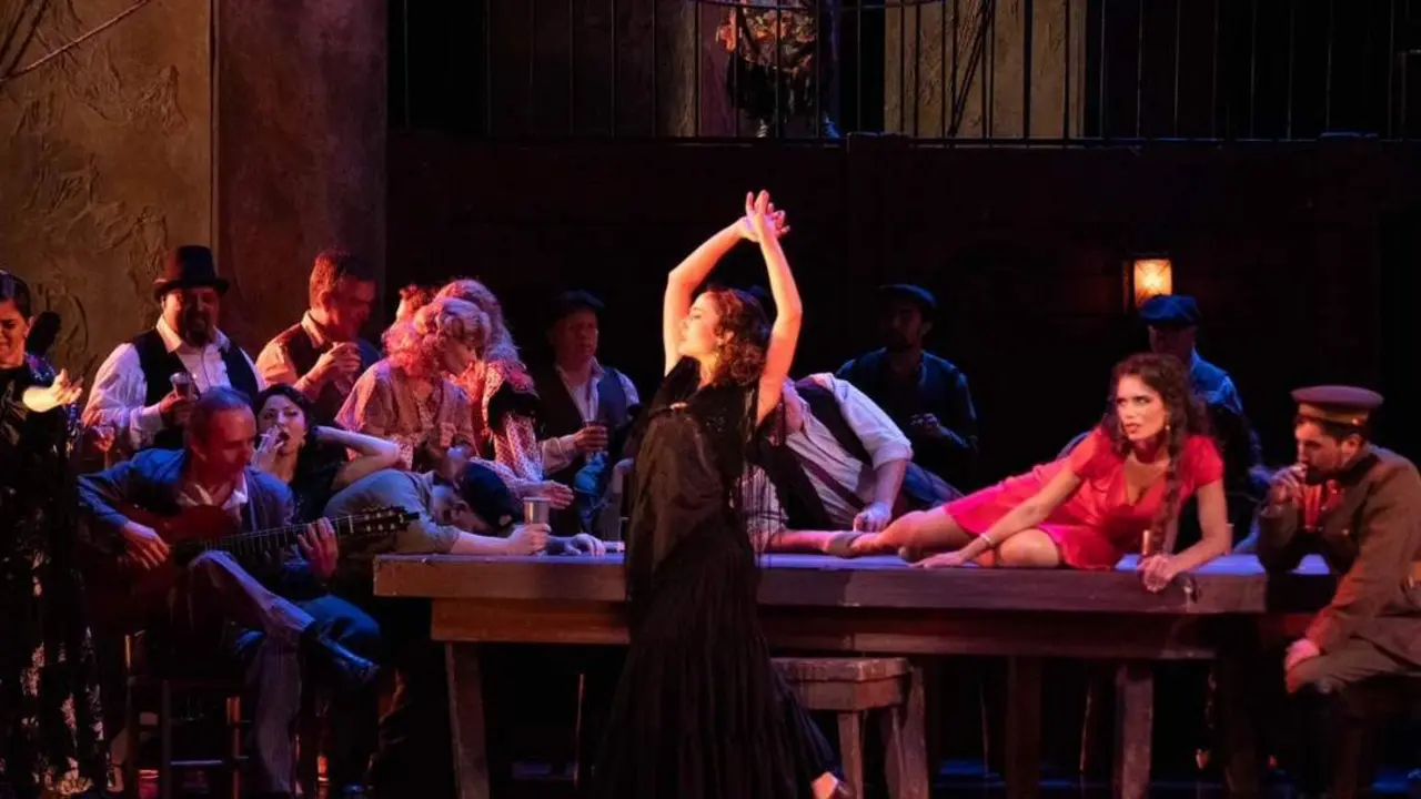 &Aacute;frica Ramirez en un momento de su actuaci&oacute;n en la &oacute;pera Carmen - Daniel Azoulay