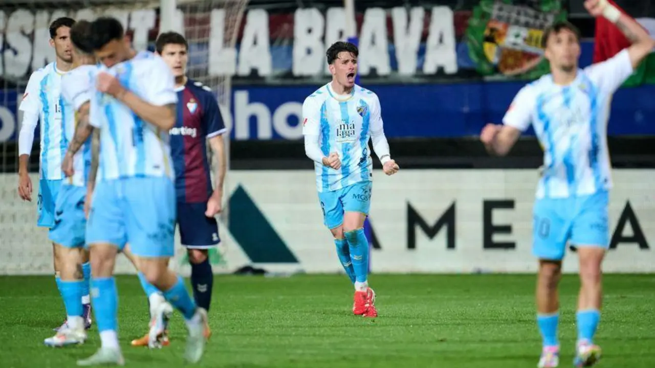 Murillo, celebrando su gol en Eibar.  - LALIGA