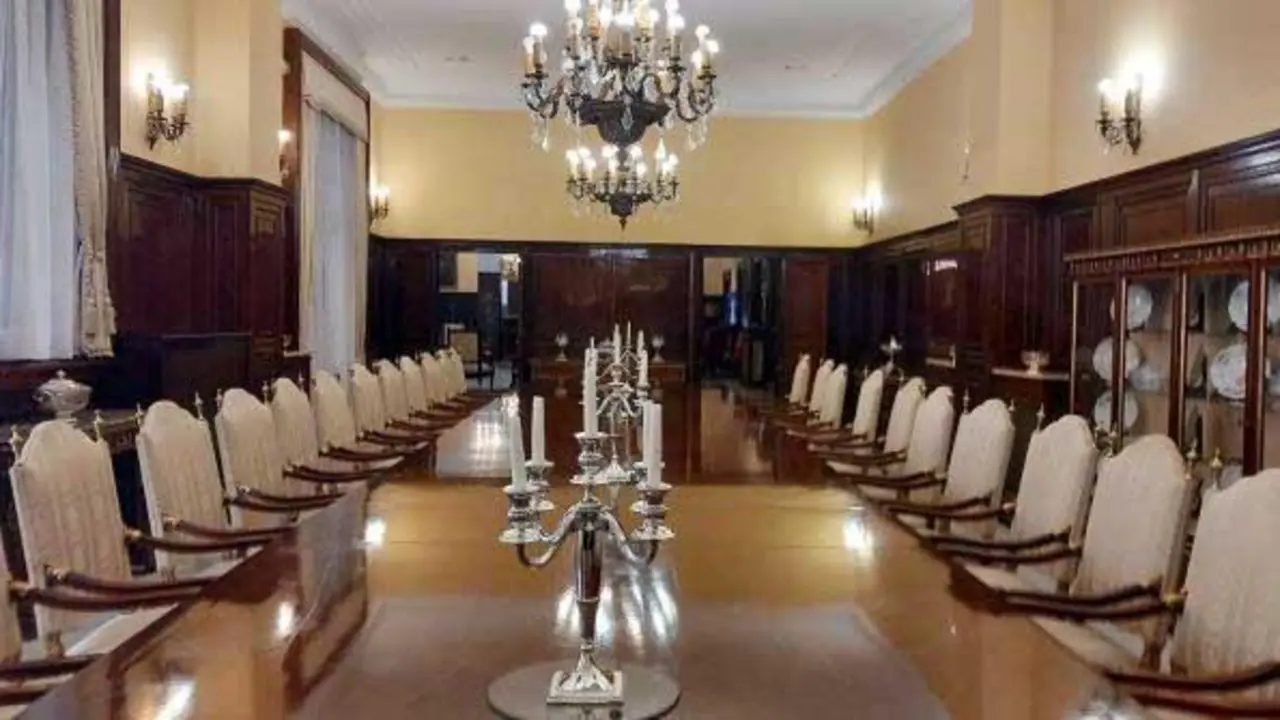 El comedor de gala.  - Defensa