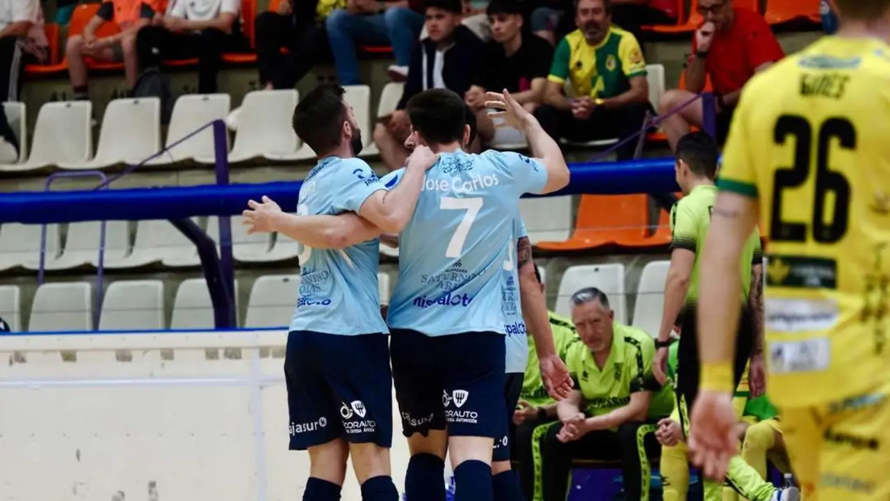Duelo entre Avanza Ja&eacute;n y el Ja&eacute;n Para&iacute;so Interior B. - Avanza Ja&eacute;n Futsal 