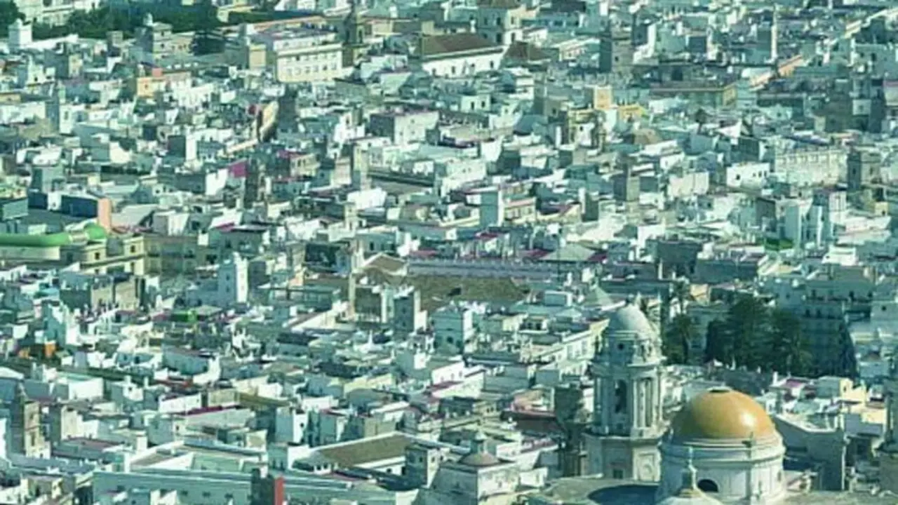 Vista a&eacute;rea de C&aacute;diz. - VIVA