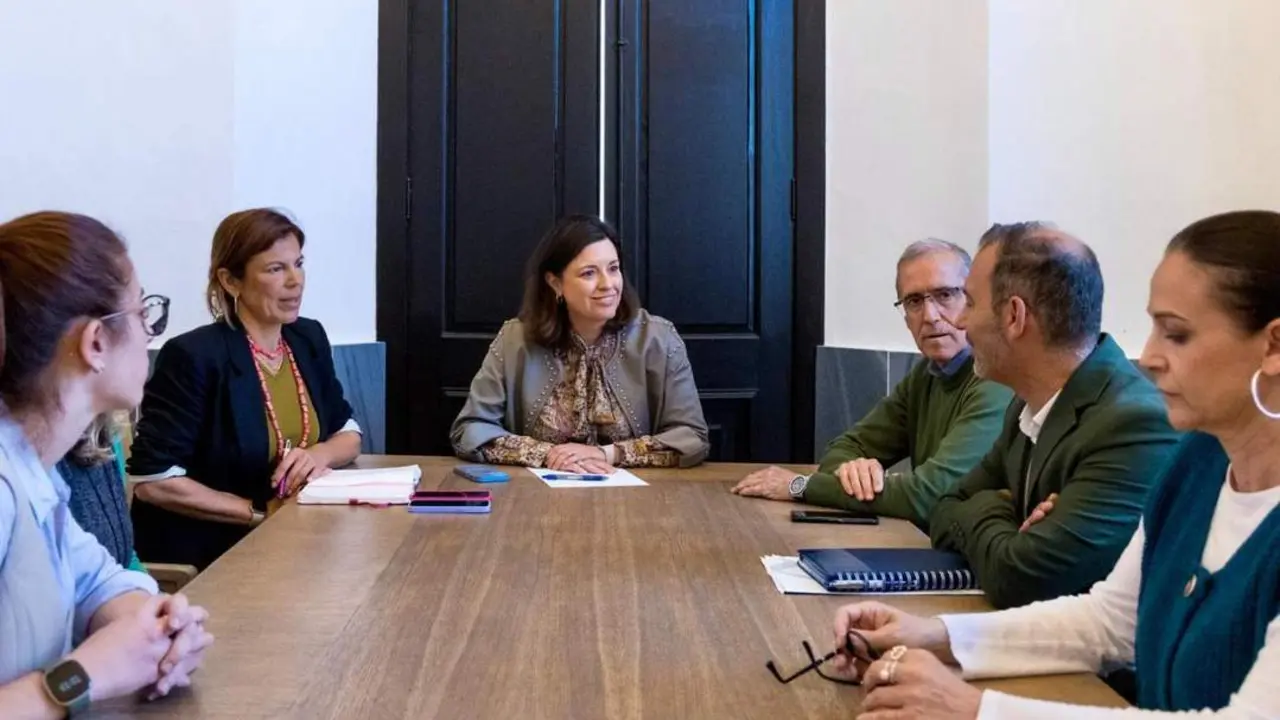 Un momento de la reuni&oacute;n. - Ayuntamiento