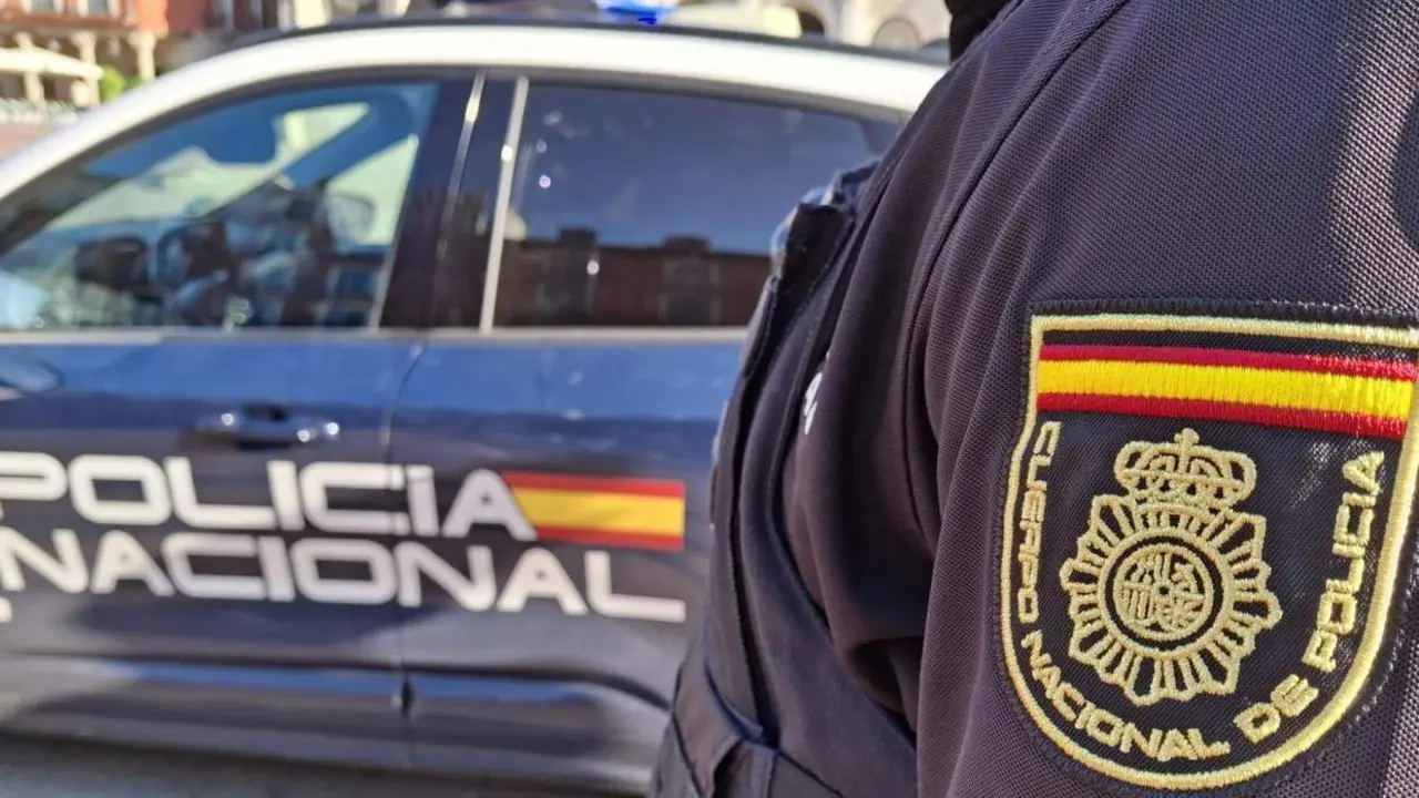 Polic&iacute;a Nacional. - VM
