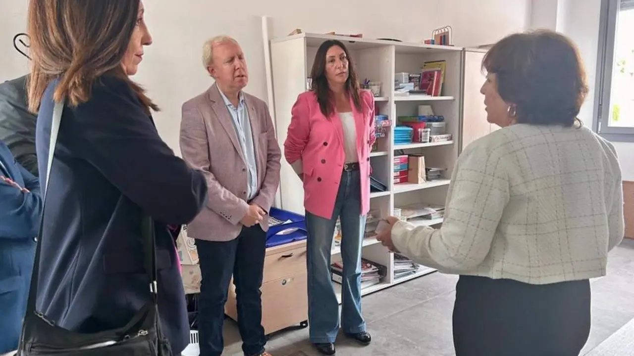 Loles L&oacute;pez, en su visita a Aones Huelva - J.A.