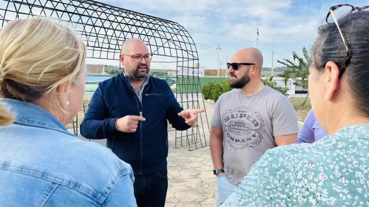 Visita al Poblado de Do&ntilde;a Blanca. - viva