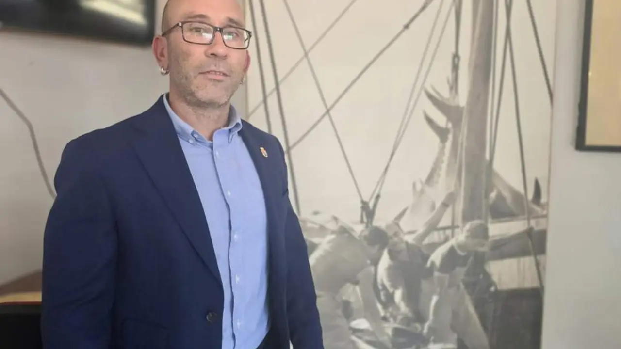 Agust&iacute;n Conejo, alcalde de Zahara de los Atunes - 