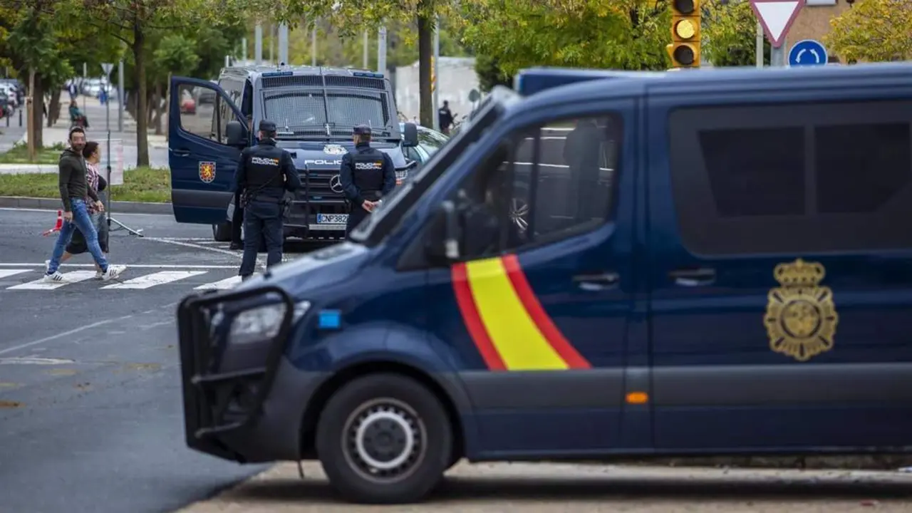 Dispositivo de la Polic&iacute;a Nacional en Huelva capital - archivo - A. P&eacute;rez - E.P