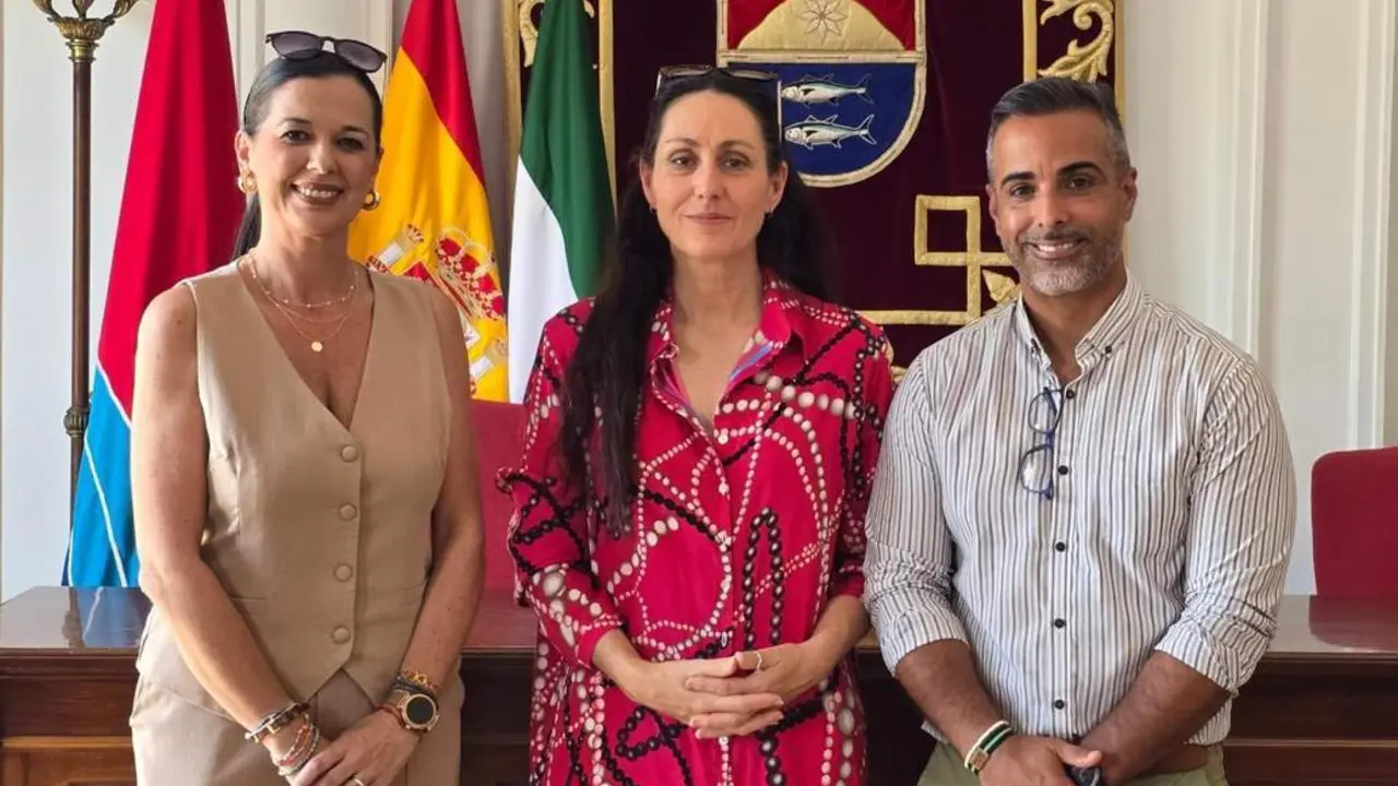 Juan Miguel Mu&ntilde;oz, Clara Montes y Ana Valencia. - A.I.
