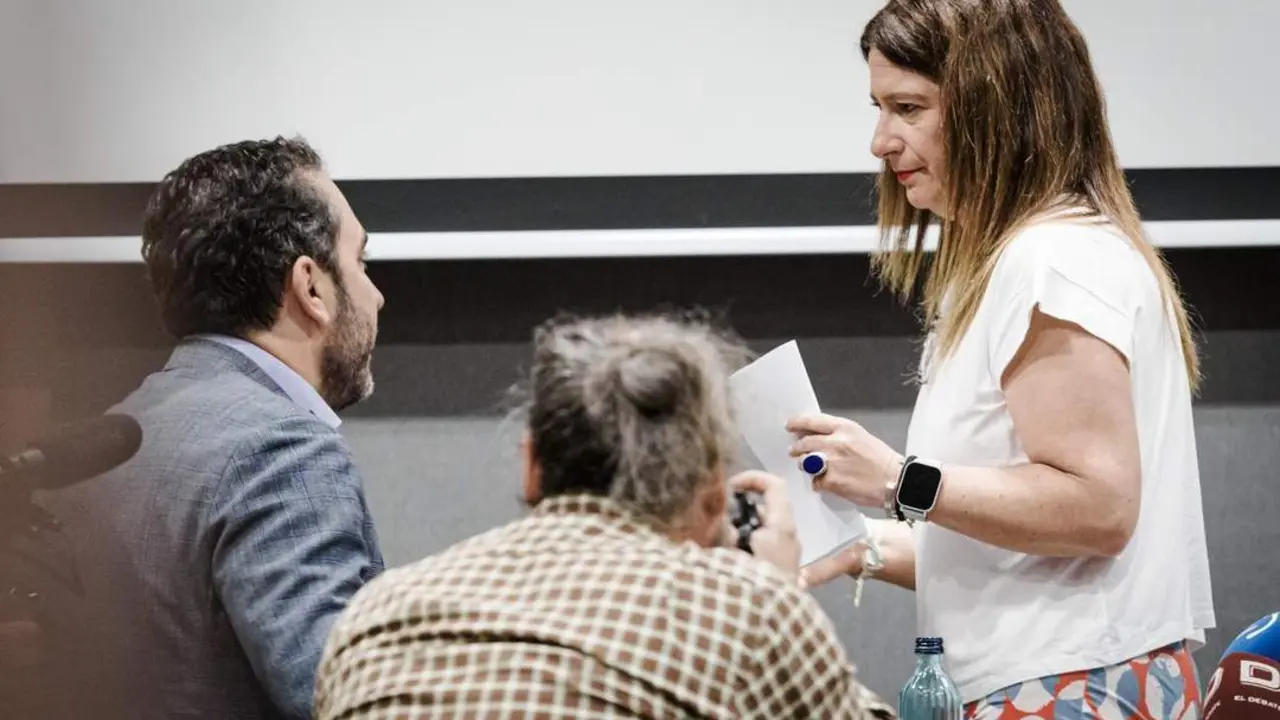 El empresario V&iacute;ctor de Aldama y la exmilitante socialista Leire D&iacute;ez. - Europa Press.