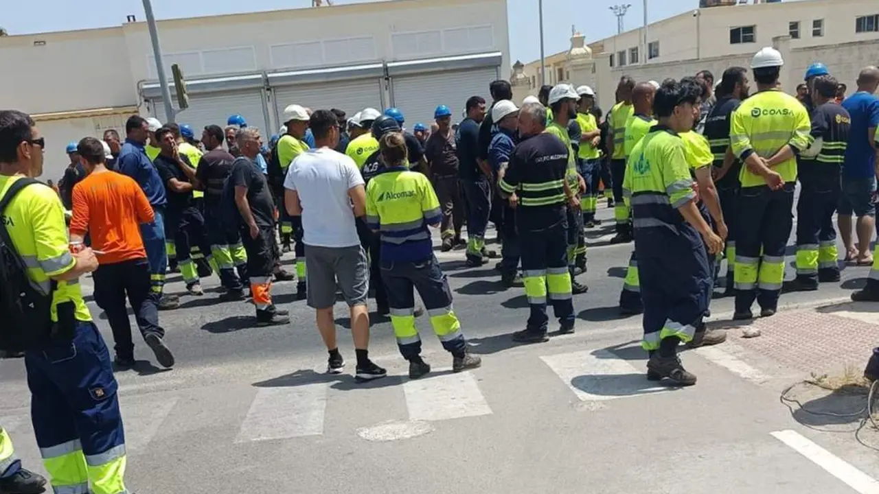 Movilizaci&oacute;n de trabajadores por el convenio del metal en C&aacute;diz.  - VIVA